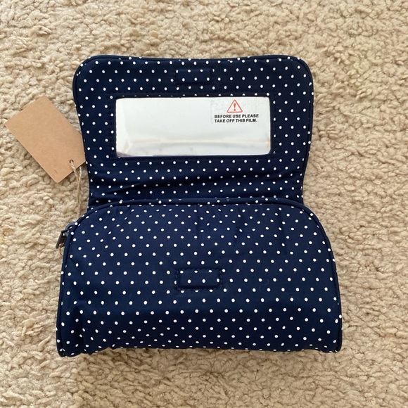 Brandy melville polka dots makeup bag - Picture 4 of 4